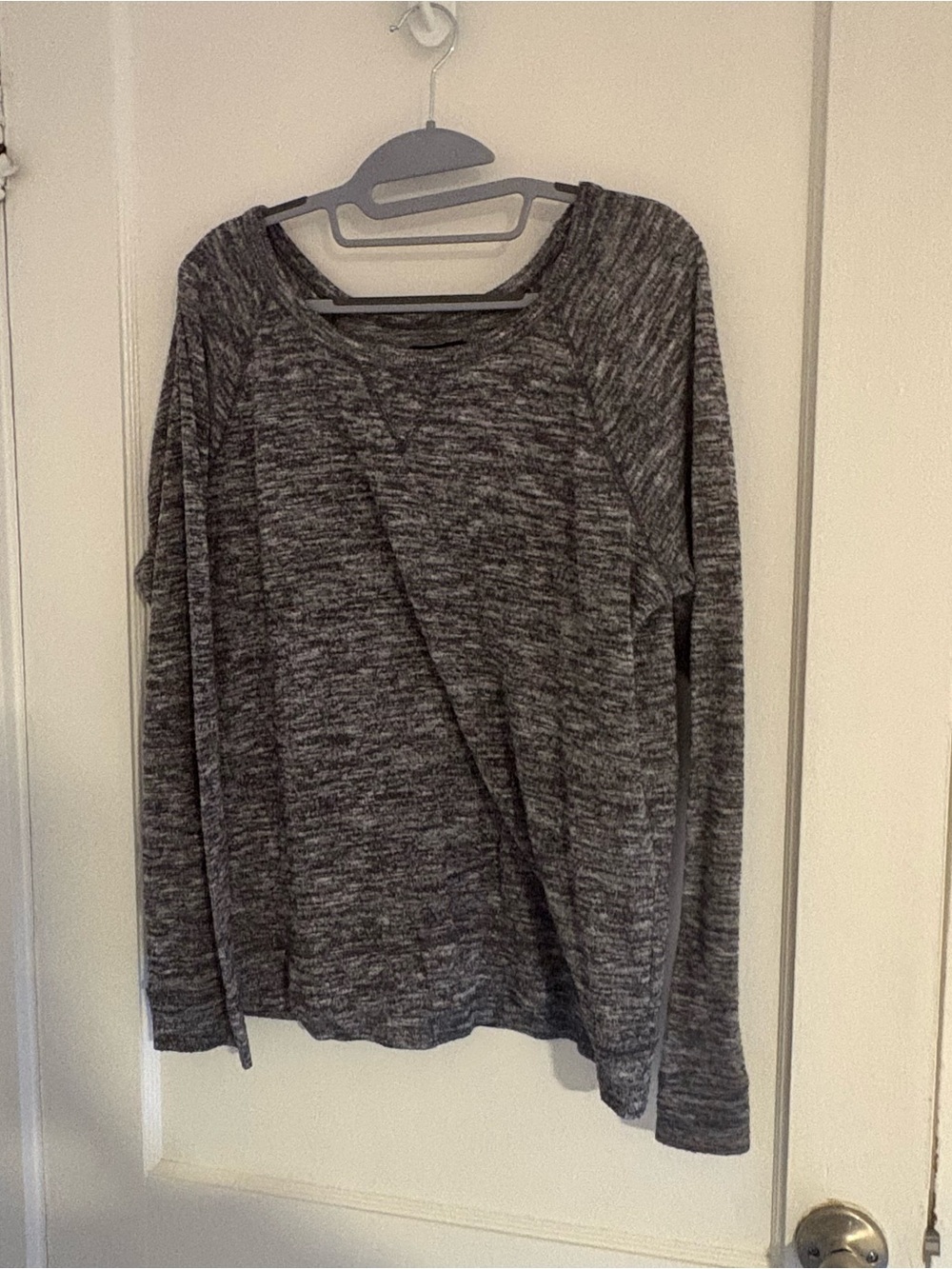 GAP Long Sleeve Heather Gray Knit Top